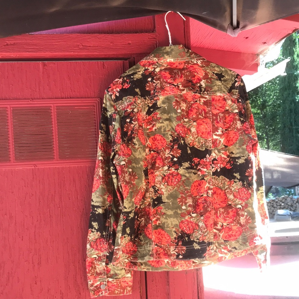 Live a Little Olive & Red Floral Jean Jacket - Picture 6 of 6